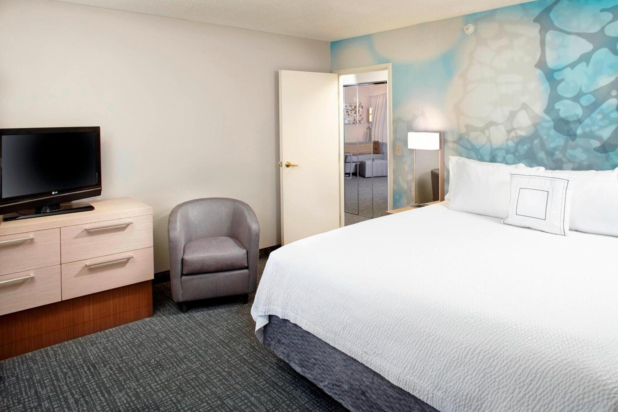 คอร์ตยาร์ด แลนซิง Hotel แลนซิ่ง ภายนอก รูปภาพ